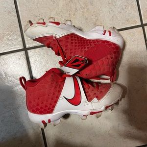 BOYS NIKE BASEBALL CLEATS